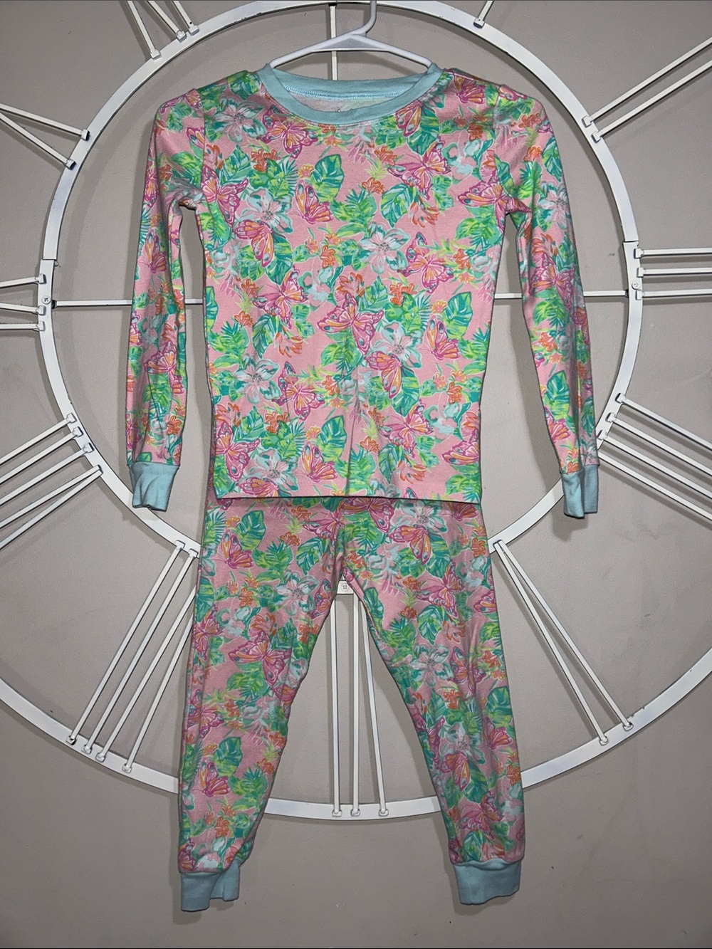 Lilly Pulitzer Girls' Sammy Long-Sleeve Pajama Set Pink Butterfly Floral Pattern